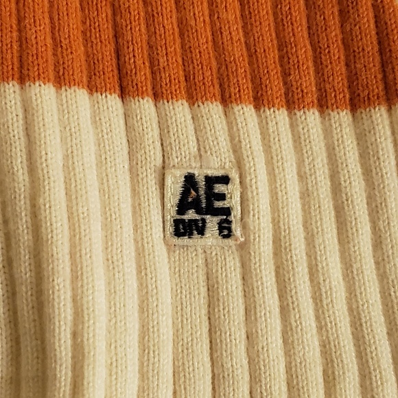 👚 American Eagle fitted long sleeve v-neck - Picture 4 of 4